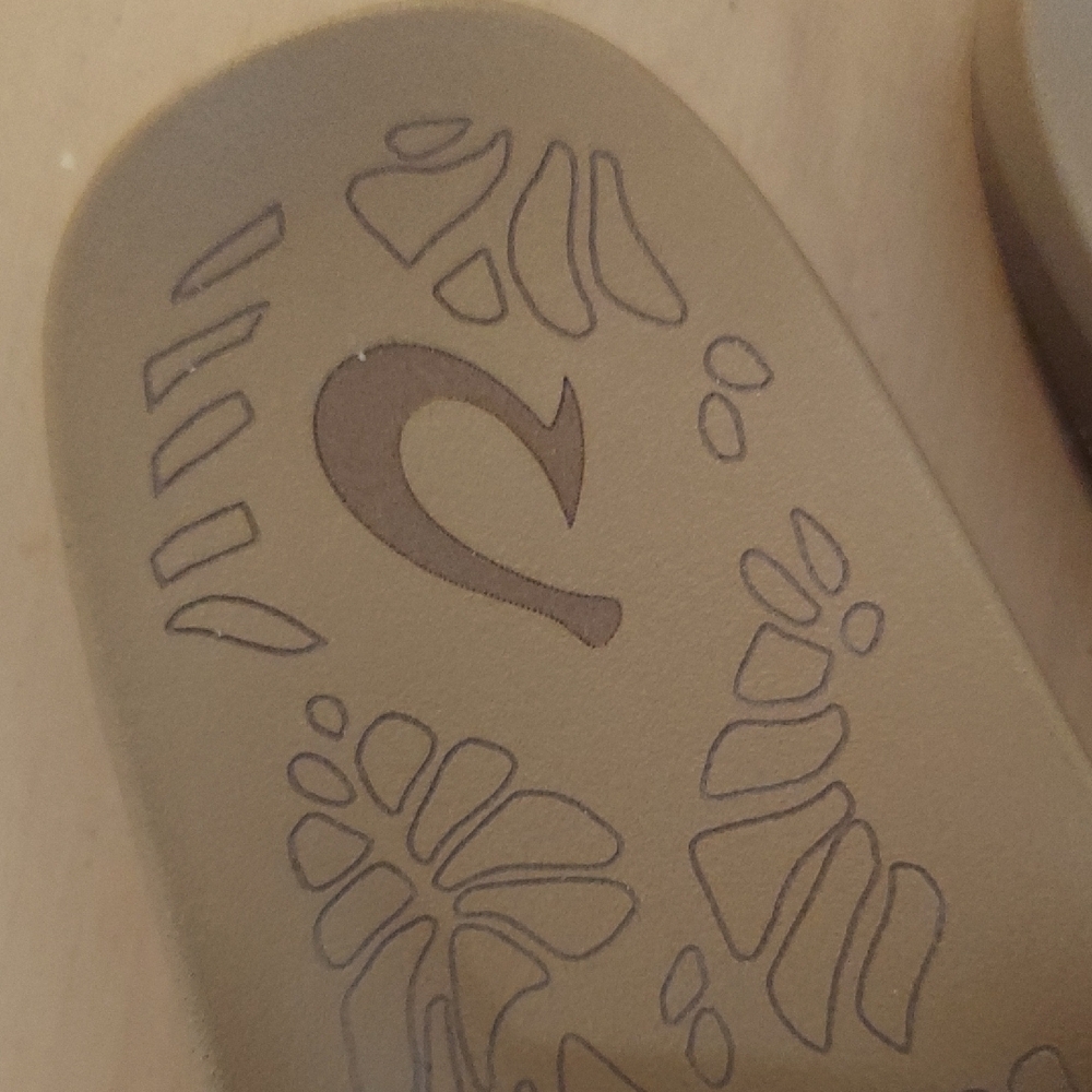 OluKai Tan Leather Cross-Strap Slide Sandals - Picture 2 of 11
